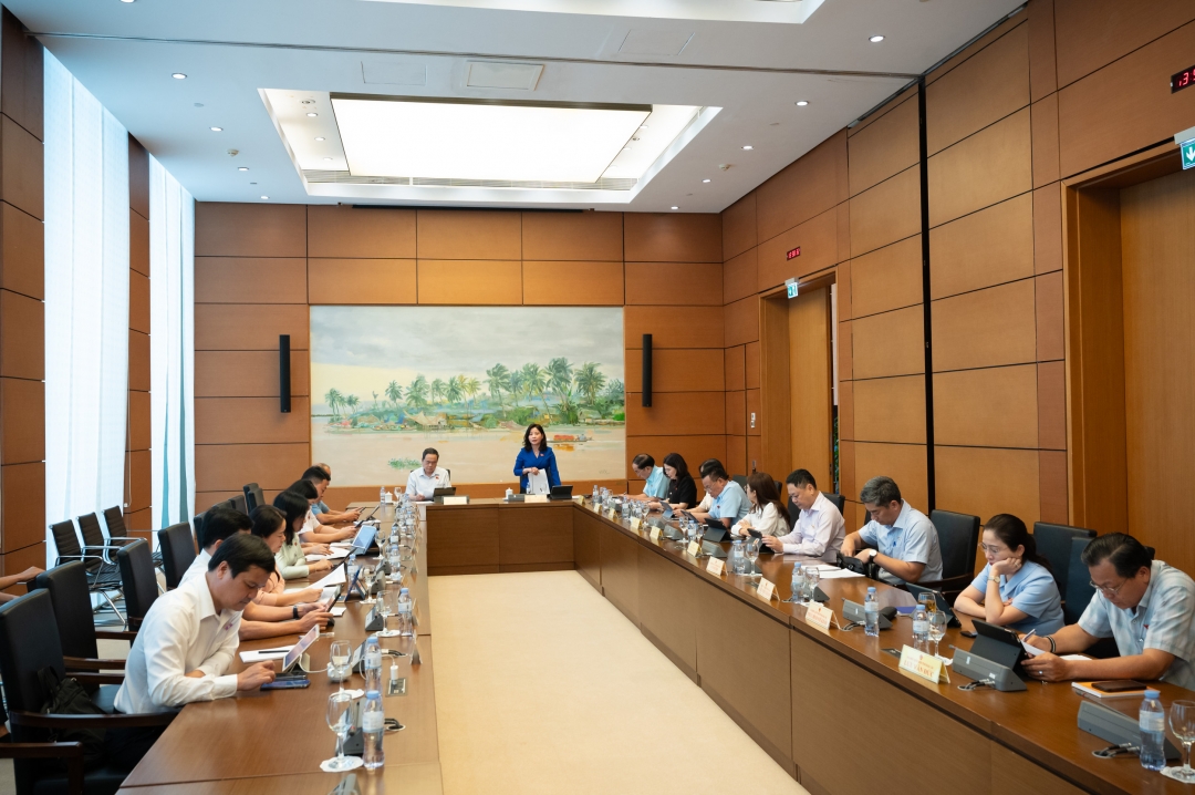 Quang cảnh phiên thảo luận tại tổ 13. Ảnh: quochoi.vn