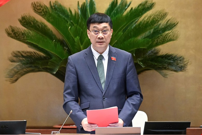 Phó Chủ tịch Quốc hội Vũ Hồng Thanh điều hành nội dung phiên thảo luận. Ảnh: quochoi.vn