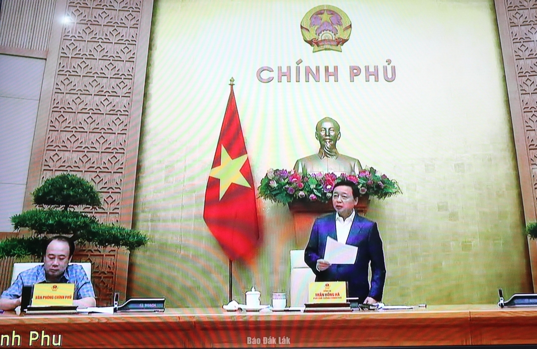 Phó Thủ tướng Chính phủ Trần Hồng Hà phát biểu tại hội nghị.