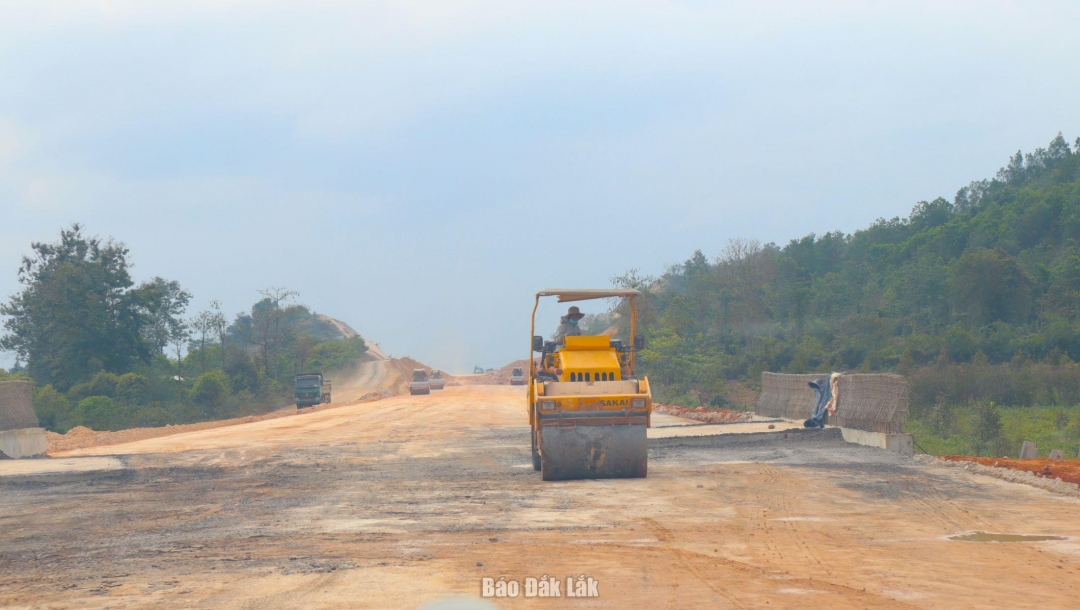 Dự án cao tốc Khánh Hòa - Buôn Ma Thuột là một trong những những công trình, dự án trọng điểm quốc gia đang được triển khai xây dựng.