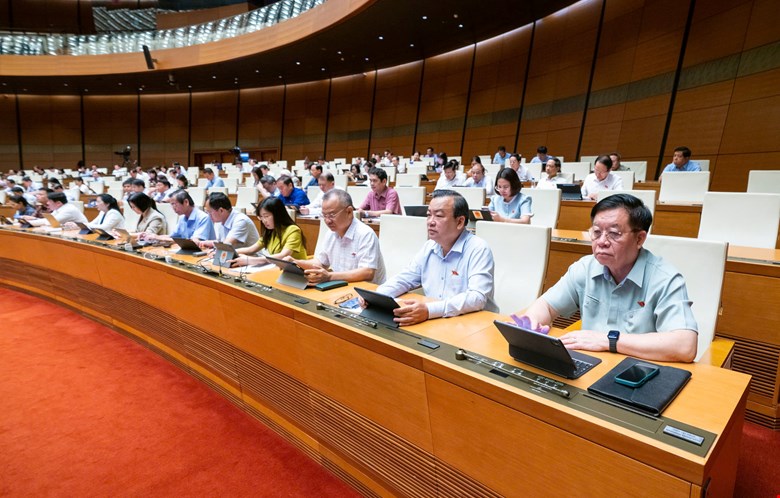 Đại biểu tham dự phiên làm việc. Ảnh: quochoi.vn