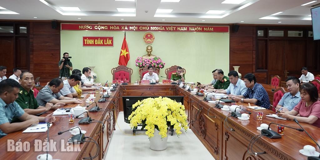 Đại biểu tham dự hội nghị tại điểm cầu Đắk Lắk