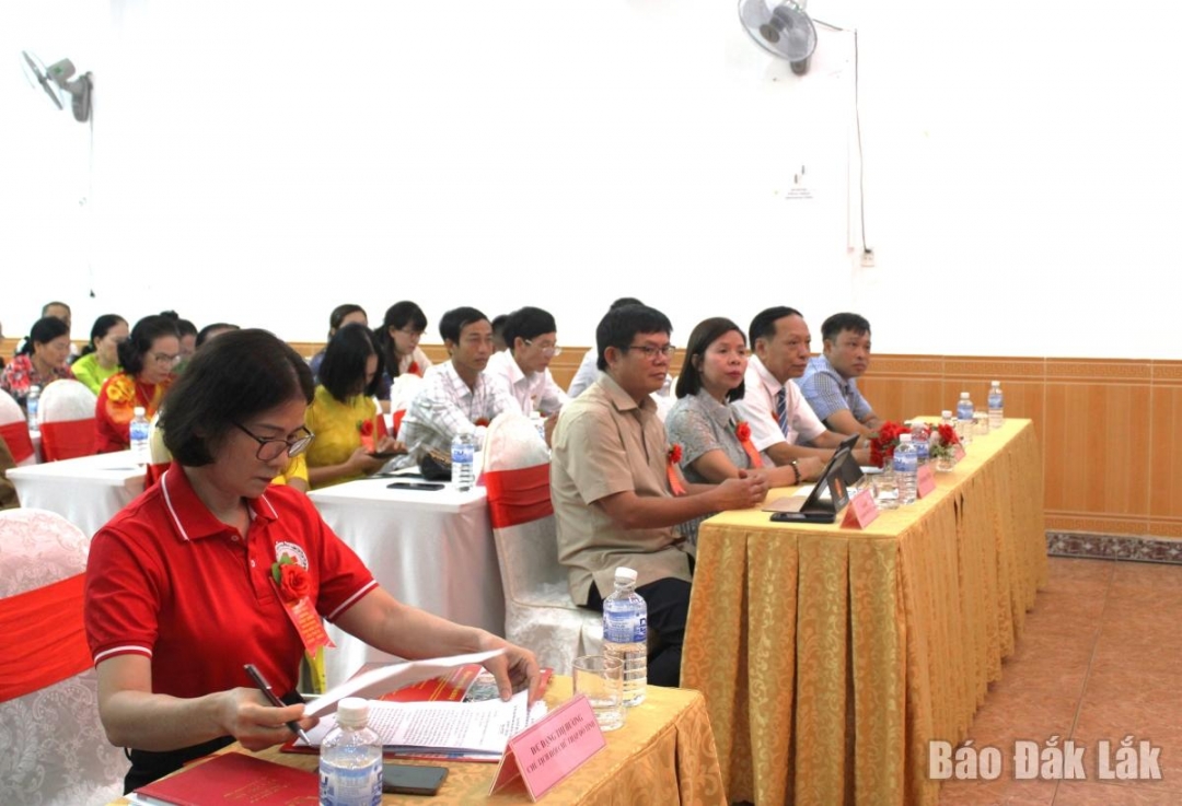 Các đại biểu tham dự.
