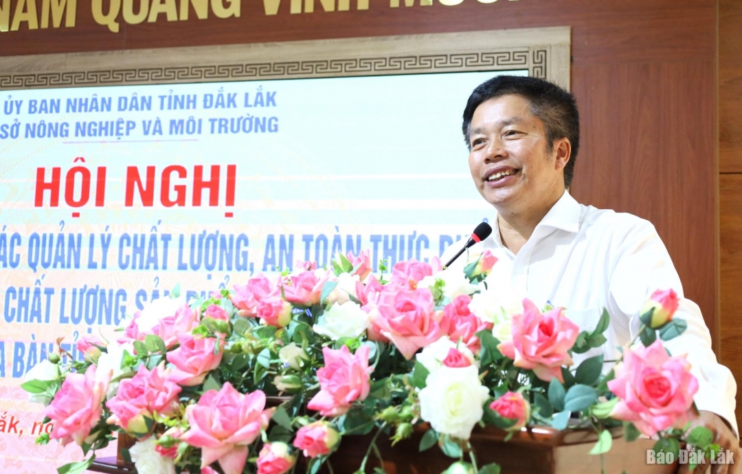 Phó Giám đốc Sở Nông nghiệp và Môi trường Nguyễn Văn Hà phát biểu ý kiến.