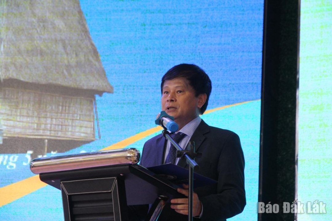 Nhà báo Trần Trọng Dũng, Phó Chủ tịch Hội Nhà báo Việt Nam phụ trách khu vực phía Nam phát biểu tại buổi lễ.
