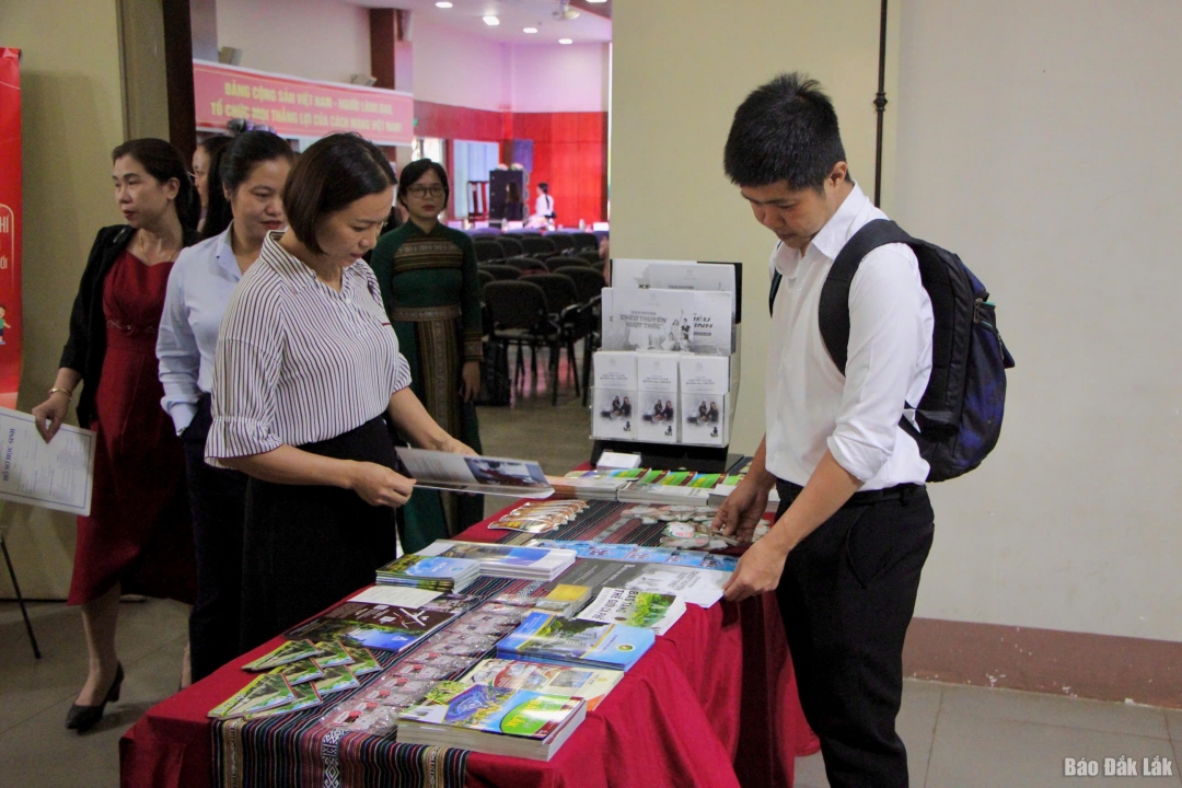 Đại biểu tham khảo 