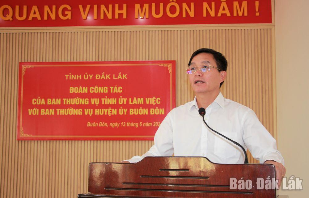 Bí thư Tỉnh ủy Nguyễn Đình Trung phát biểu chỉ đạo tại buổi làm việc.