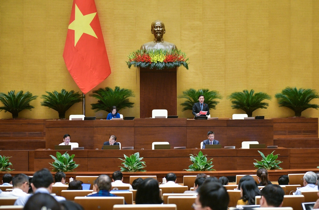 Phó Chủ tịch Quốc hội Nguyễn Khắc Định kết luận nội dung thảo luận. Ảnh: quochoi.vn