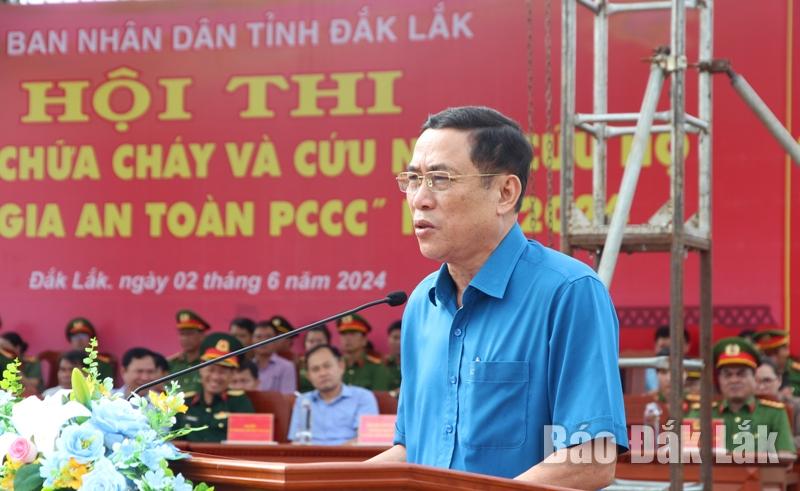 Đồng chí Võ Văn Cảnh, Phó Chủ tịch UBND tỉnh, Trưởng Ban tổ chức hội thi phát biểu tại hội thi.