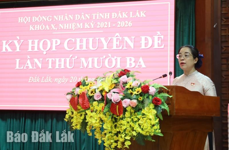 Chủ tịch HĐND tỉnh Huỳnh Thị Chiến Hòa phát biểu bế mạc Kỳ họp.