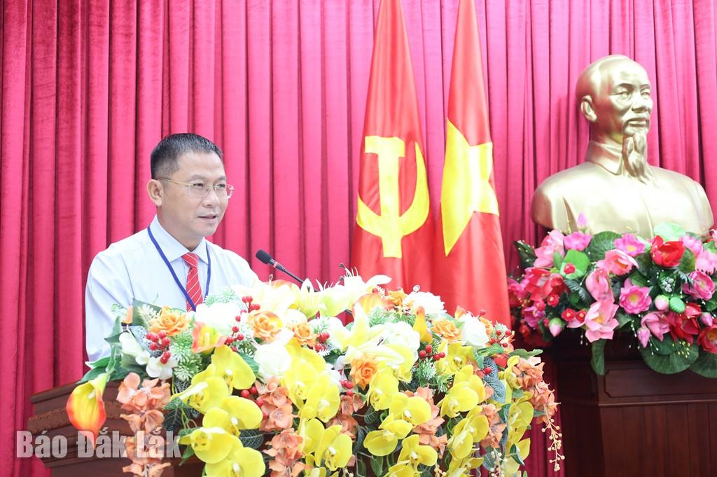 Ủy viên Ban Thường vụ Tỉnh ủy, Trưởng Ban Nội chính Tỉnh ủy, Phó Bí thư Thường trực Đảng ủy các cơ quan Đảng tỉnh Trần Trung Hiển phát biểu ý kiến tại đại hội.