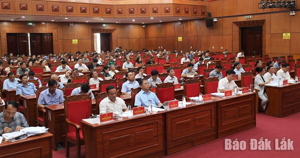 Các đại biểu tại điểm cầu tỉnh Đắk Lắk tham dự hội nghị tập huấn toàn quốc.