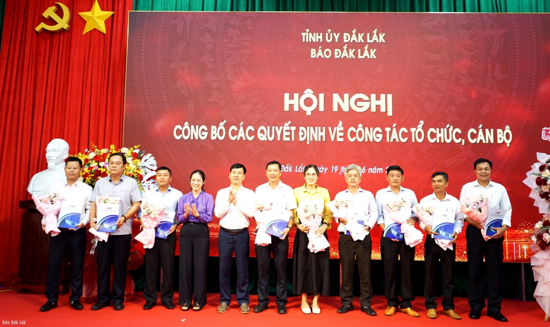 quyết định về công tác tổ chức, cán bộ đối với các đồng chí được bổ nhiệm, tái bổ nhiệm