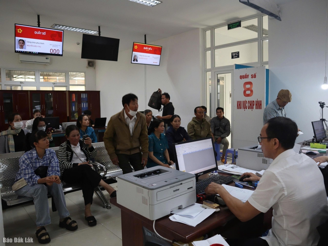 Trung tâm Phục vụ hành chính công tỉnh
