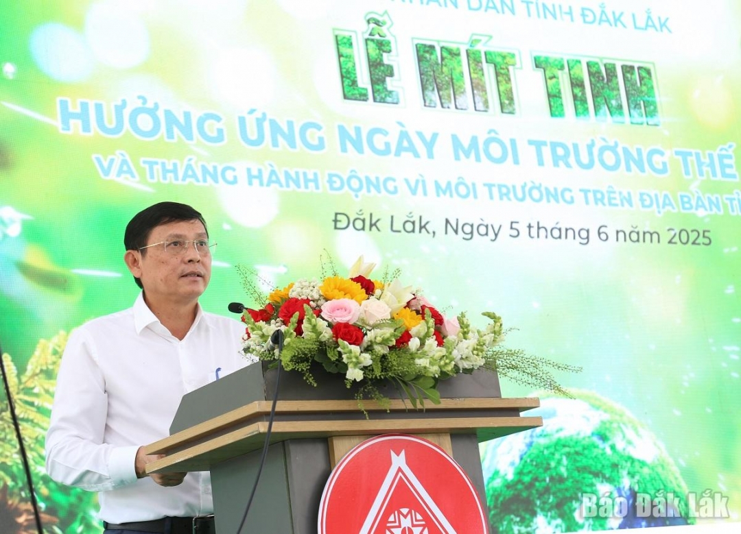 Phó Chủ tịch Thường trực UBND tỉnh Nguyễn Tuấn Hà phát biểu thông điệp bảo vệ môi trường