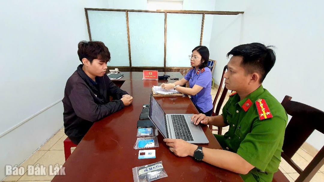 Đối tượng Nguyễn Bá Khánh Toàn bị bắt giữ.