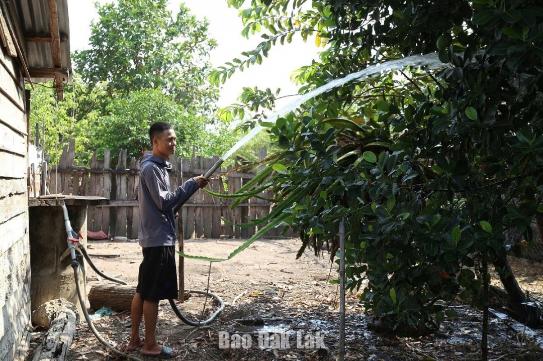 Nhiều hộ dân được hỗ trợ nước sinh hoạt phân tán theo dự án 2, Chương trình mục tiêu quốc gia phát triển kinh tế - xã hội vùng đồng bào dân tộc thiểu số và miền núi giai đoạn 2021 – 2025 (ảnh minh họa)