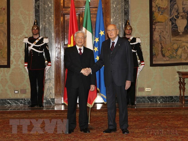 Tổng thống Giorgio Napolitano đón Tổng Bí thư Nguyễn Phú Trọng thăm cấp Nhà nước Cộng hòa Italy (21/1/2013). Trong chuyến thăm này, hai bên đã ký Tuyên bố chung thiết lập quan hệ Đối tác Chiến lược giữa Việt Nam và Italy. Ảnh: TTXVN