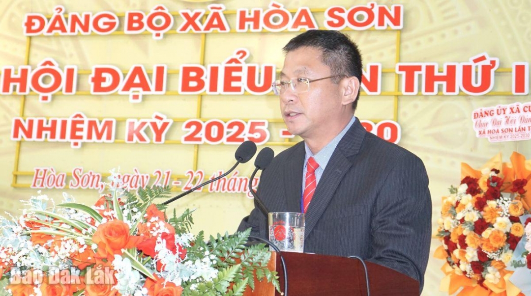 Ủy viên Ban Thường vụ, Chủ nhiệm Ủy ban Kiểm tra Tỉnh ủy Trần Trung Hiển phát biểu chỉ đạo đại hội.