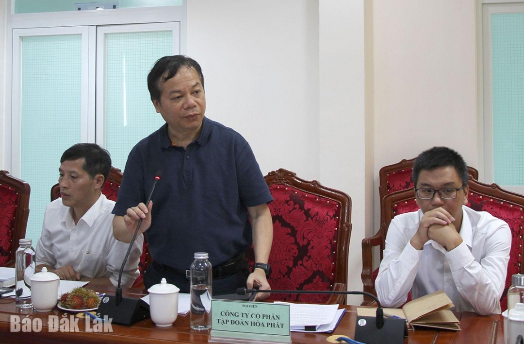 Ông Hồ Đức Thọ, Giám đốc Công ty cổ phần thép Hòa Phát Phú Yên phát biểu tại buổi làm việc.