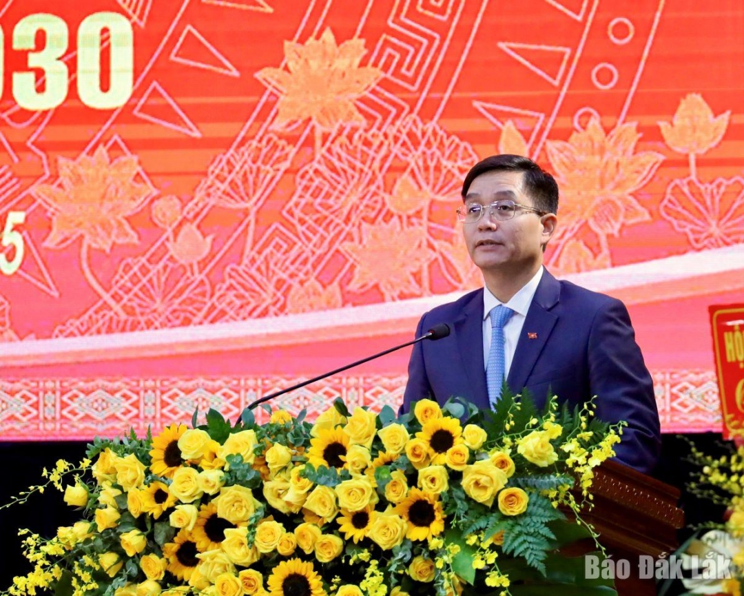 Ủy viên Trung ương Đảng, Bí thư Tỉnh ủy Nguyễn Thành Trung phát biểu chỉ đạo đại hội.
