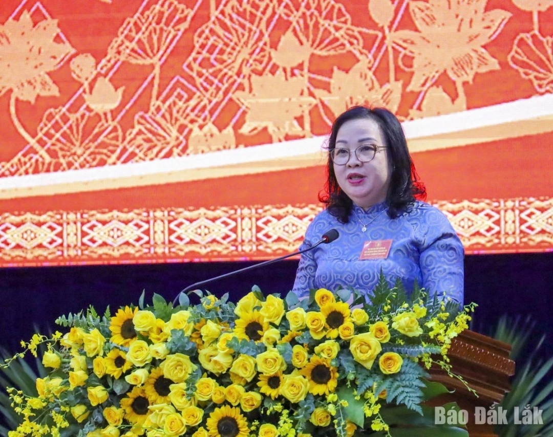 Đồng chí Cao Thị Hòa An, Phó Bí thư Thường trực Tỉnh ủy, Chủ tịch HĐND tỉnh, Bí thư Đảng ủy Các cơ quan Đảng tỉnh phát biểu tại phiên trù bị đại hội. Ảnh: Ngọc Thắng