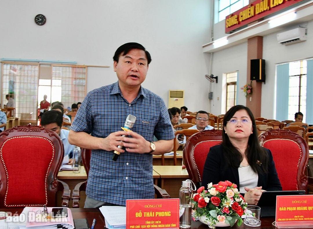 -	Phó Chủ tịch HĐND tỉnh Đỗ Thái Phong đề nghị các địa phương chủ động đưa cụ thể chỉ tiêu số hóa trong cải cách hành chính vào nghị quyết nhiệm kỳ 2025 - 2030.