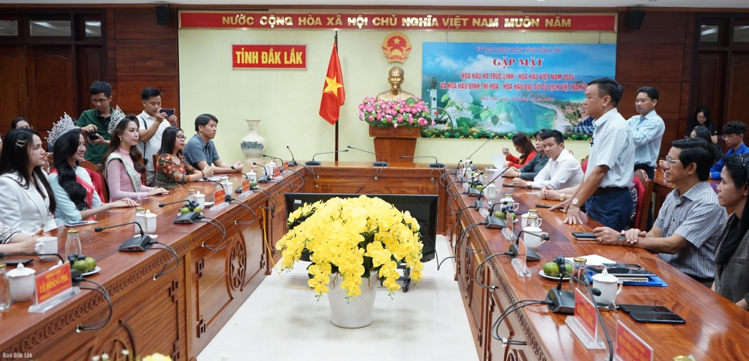 Đại biểu tham dự buổi gặp mặt