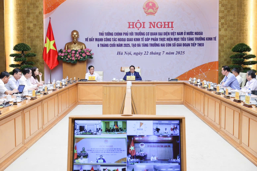 Thủ tướng Phạm Minh Chính chủ trì hội nghị. Ảnh: baochinhphu.vn