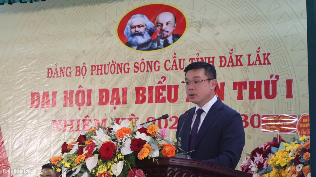 Phó Bí thư Tỉnh ủy Đỗ Hữu Huy phát biểu chỉ đạo tại đại hội.