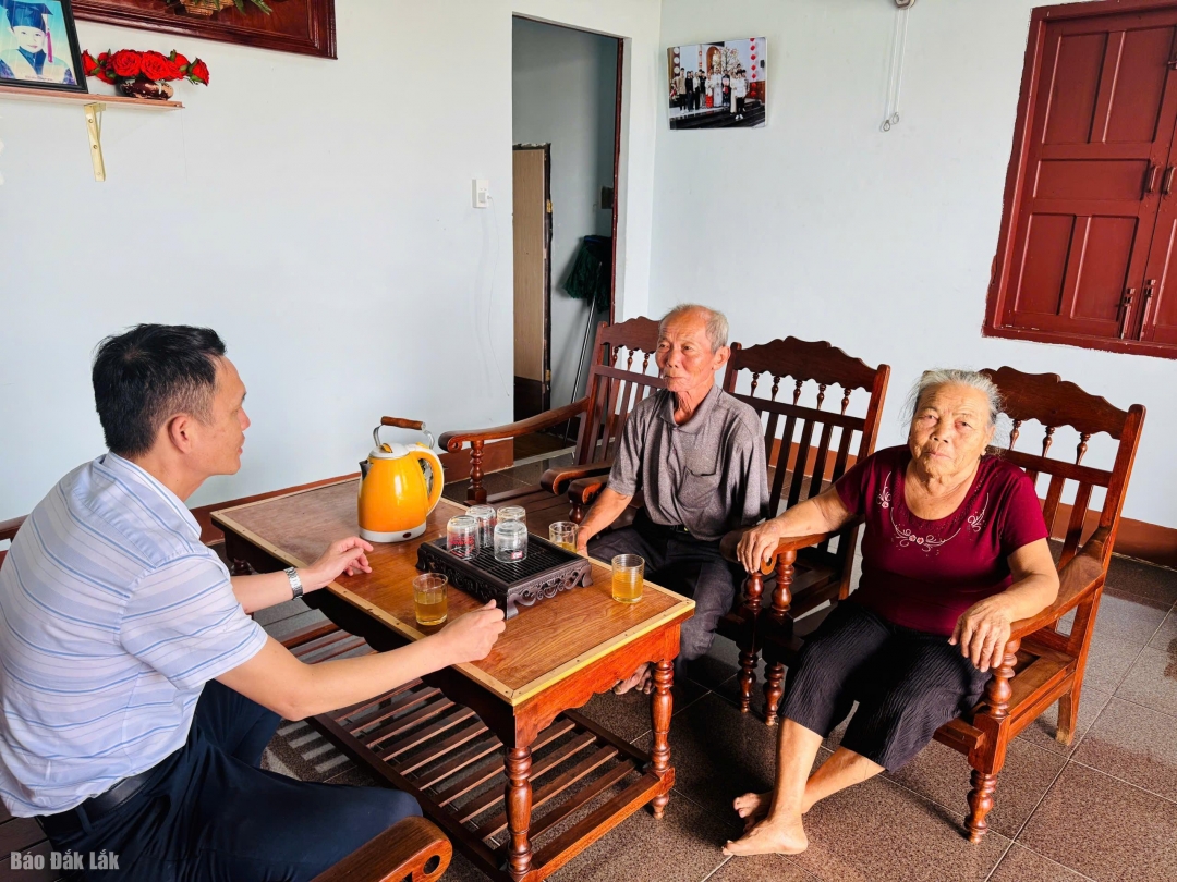 Một hộ gia đình chính sách được hỗ trợ sửa chữa nhà mới trên địa bàn phường Buôn Hồ. (Ảnh minh họa)