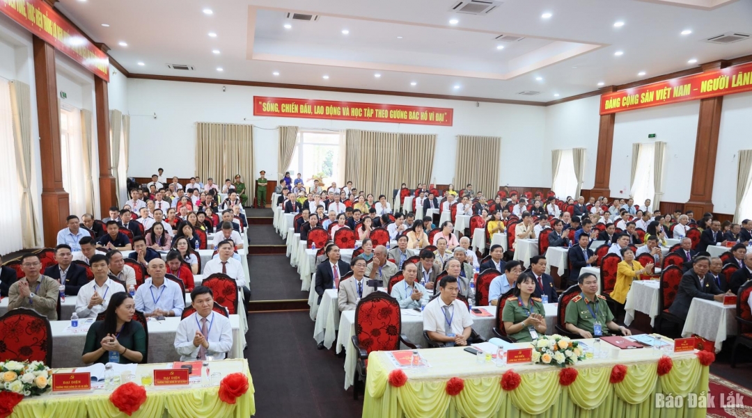 Các đại biểu tham dự đại hội.