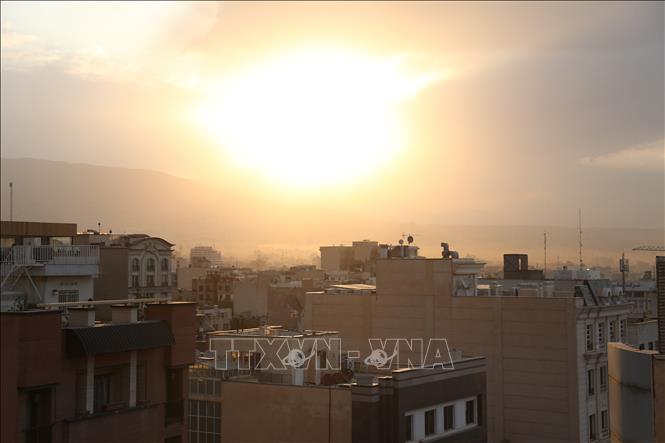 Quang cảnh thủ đô Tehran của Iran ngày 13/6/2025. Ảnh minh họa: THX/TTXVN