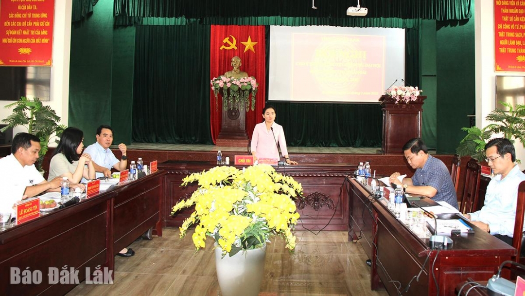 Ủy viên Ban Thường vụ Tỉnh ủy, Trưởng ban Tuyên giáo và Dân vận Tỉnh ủy Đinh Thị Thu Thanh chủ trì hội nghị cho ý kiến, xét duyệt nội dung trình Đại hội Đảng bộ phường Xuân Đài nhiệm kỳ 2025 - 2030.