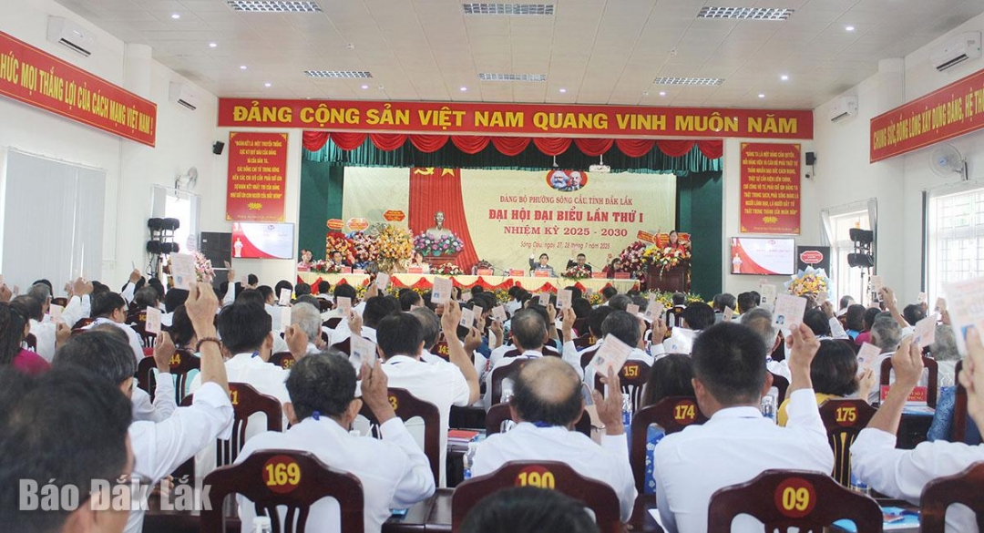 Đại hội biểu quyết thông qua các chỉ tiêu của nhiệm kỳ 2025 - 2030.
