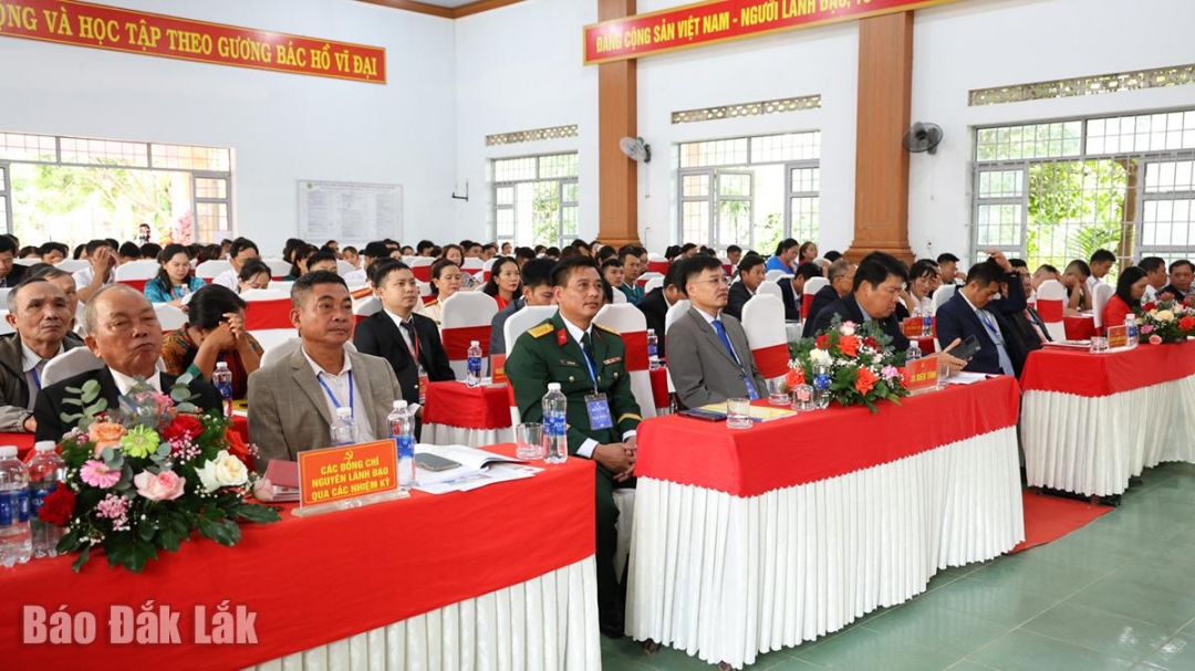 Đại biểu dự đại hội.