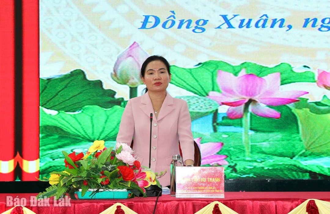 Ủy viên Ban Thường vụ Tỉnh ủy, Trưởng ban Tuyên giáo và Dân vận Tỉnh ủy Đinh Thị Thu Thanh đề nghị các địa phương tiếp thu các góp ý, khẩn trương hoàn thiện văn kiện Đại hội Đảng bộ xã nhiệm kỳ 2025 - 2030.