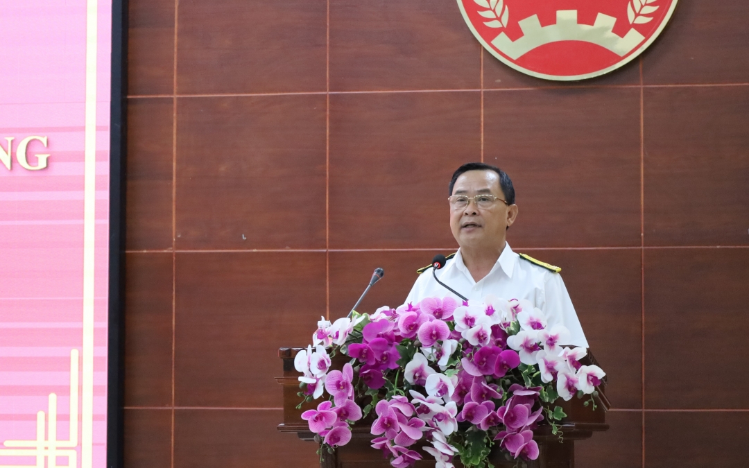 Ông Bùi Văn Chuẩn, Cục trưởng Cục Thuế Đắk Lắk phát biểu khai mạc hội nghị.