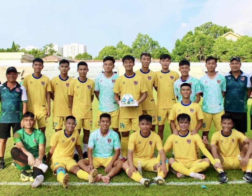 Thầy trò Huấn luyện viên Trần Phi Ái sẽ gặp Câu lạc bộ Bóng đá Bình Phước ở trận play-off.