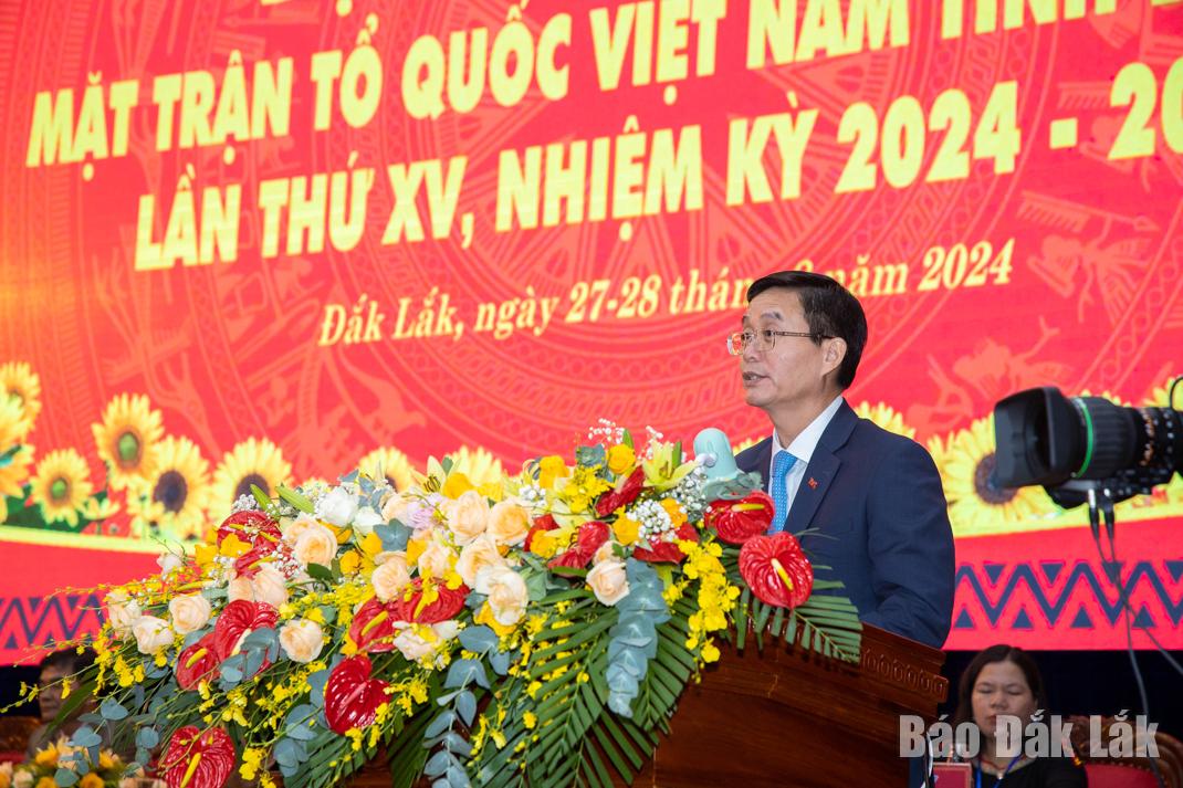 Đồng chí Nguyễn Đình Trung, Ủy viên Trung ương Đảng, Bí thư Tỉnh ủy phát biểu chỉ đạo Đại hội.