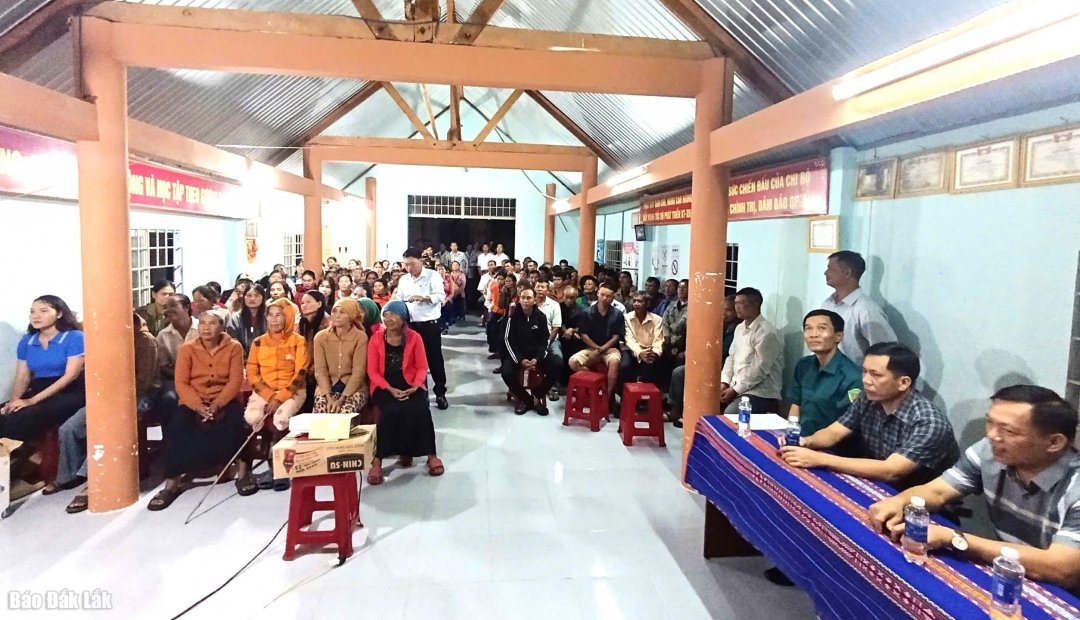 tại buôn Ja Hòa Sơn, xã Hòa SơnChương trình phát động quần chúng.