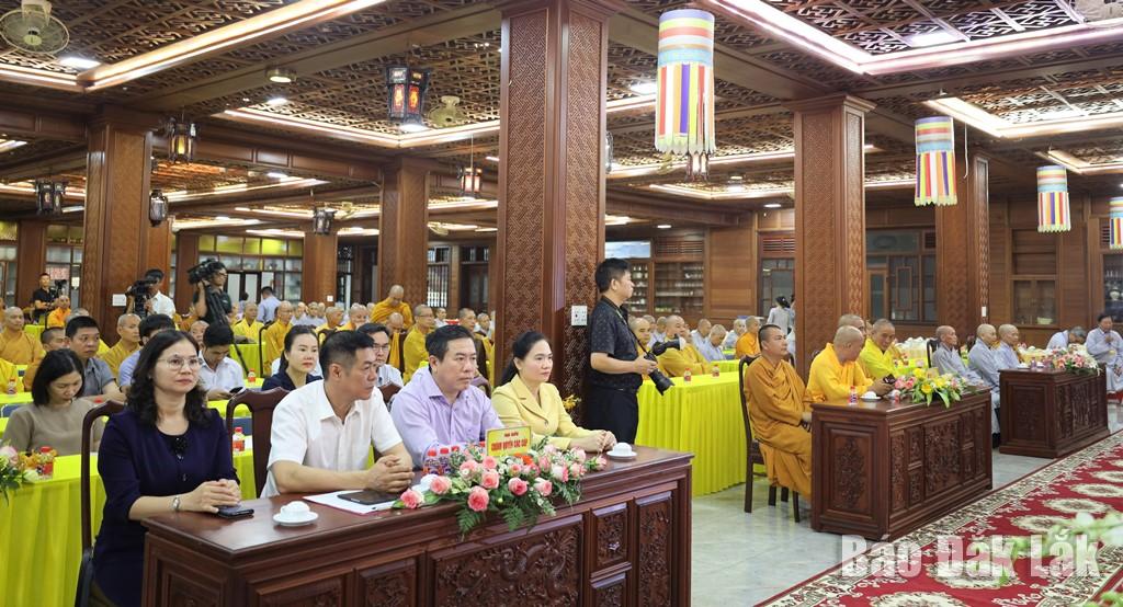 Các đại biểu tham dự hội nghị.