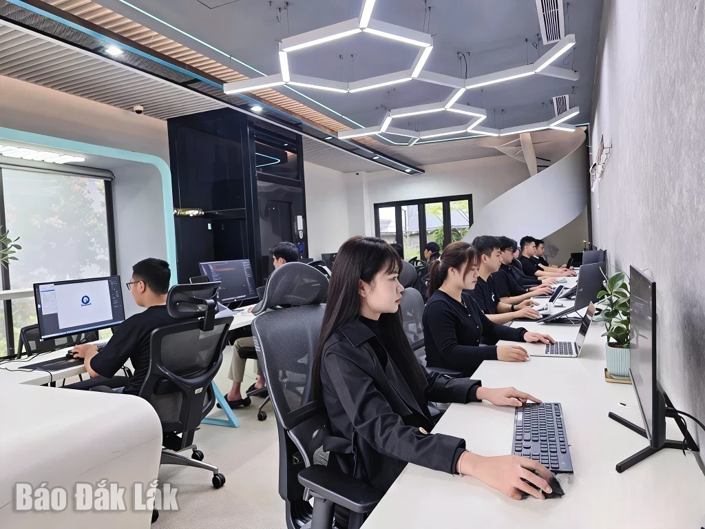 Không gian làm việc hiện đại, chuyên nghiệp của Công ty Aletech tại Buôn Ma Thuột.