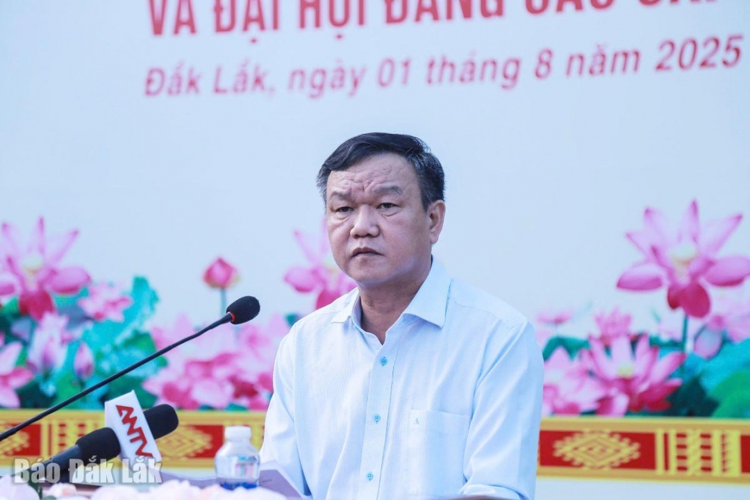 đồng chí Đào Mỹ, Phó Chủ tịch UBND tỉnh phát biểu chỉ đạo tại buổi lễ.