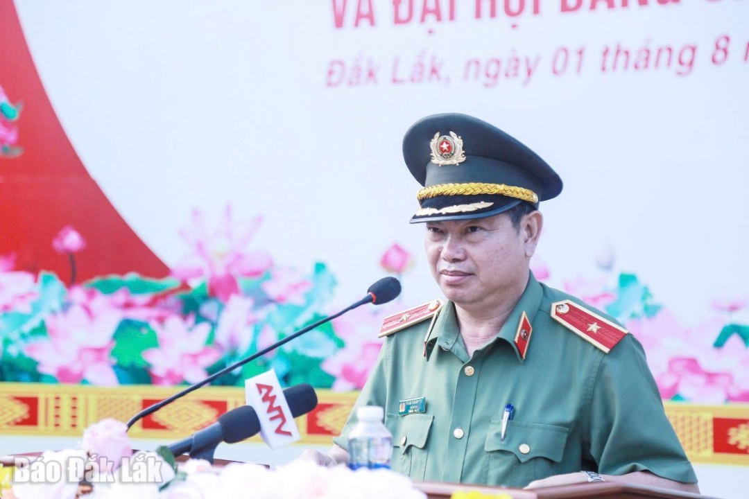 Thiếu tướng Phan Thanh Tám, Ủy viên Ban Thường vụ Tỉnh ủy, Giám đốc Công an tỉnh phát động.