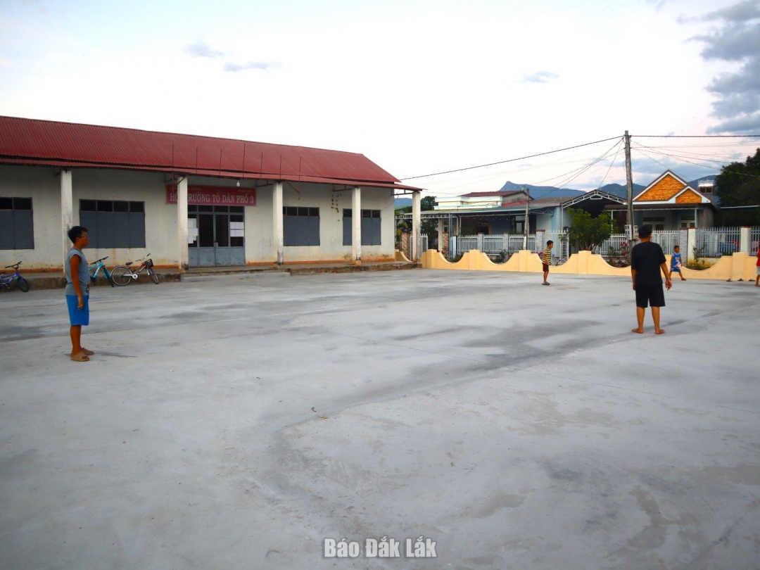 Tổ dân phố 3 được đổi tên thành thôn 3, xã Liên Sơn Lắk từ ngày 14/8/2025.