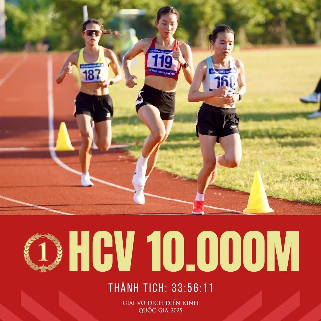 Vận động viên Lê Thị Tuyết (số đeo 160)