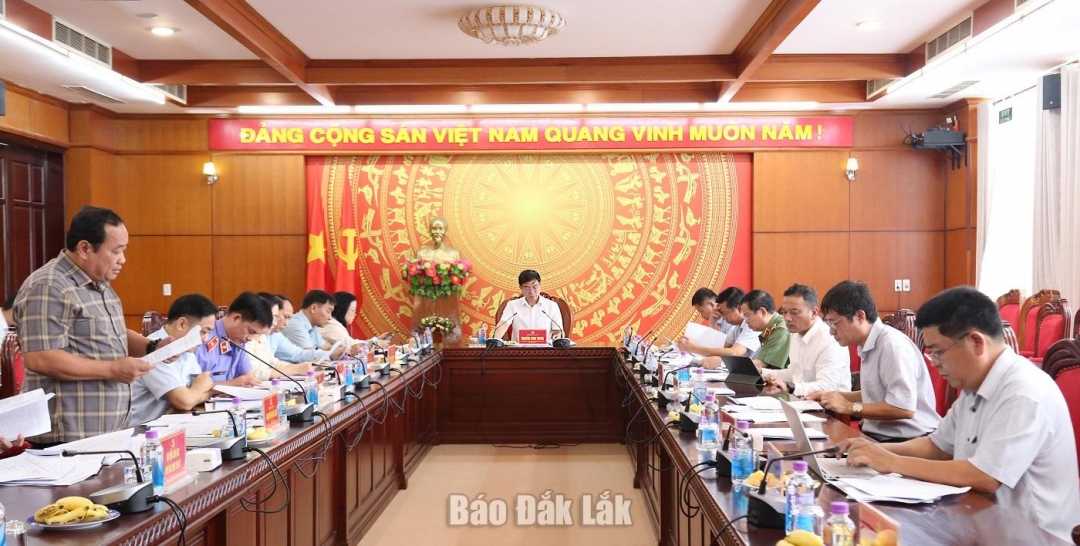 Quang cảnh phiên họp Ban Chỉ đạo Phòng, chống tham nhũng, lãng phí, tiêu cực tỉnh tỉnh Đắk Lắk 