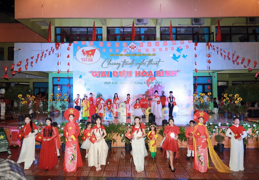 trình diễn thời trang