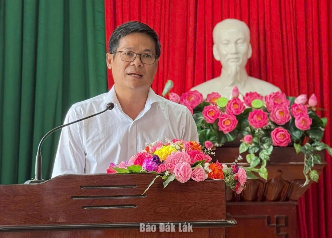 Ông Lê Đức Huy, Bí thư Đảng ủy, Chủ tịch Hội đồng thành viên Công ty TNHH MTV Xuất nhập khẩu 2-9 Đắk Lắk tham luận tại hội nghị. Ảnh: Thanh Xuân
